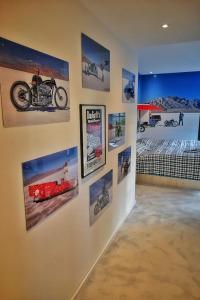 Road Stop Neandertal - 56