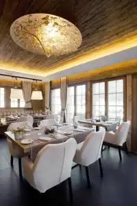 Hôtel de Rougemont & Spa - 26
