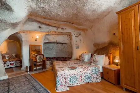 Amber Cave Suites - 49