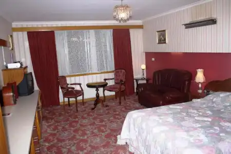 Motel Mayfair on Cavell - 72