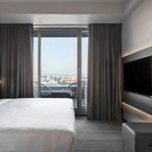 Moxy Bucharest Old Town - 13