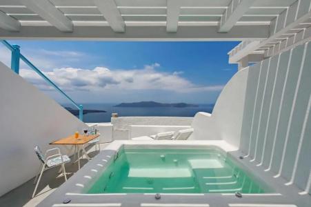 Aura Suites - 60