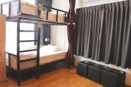 Mad Panda Hostel - 37