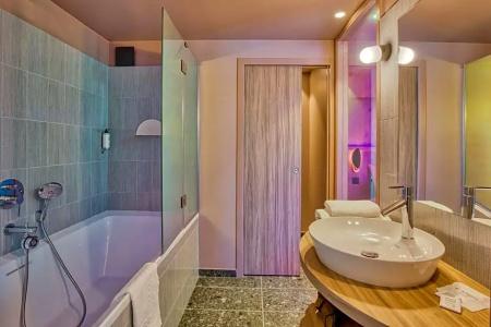Aiden By Best Western Clermont-ferrand & Spa - 66