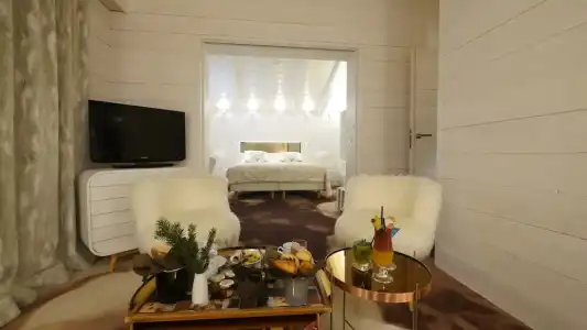 Hôtel Tsanteleina - 83