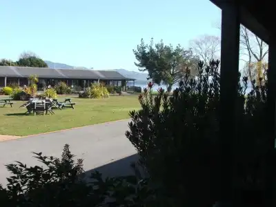 Cedarwood Lakeside Motel & Conference Venue - 66
