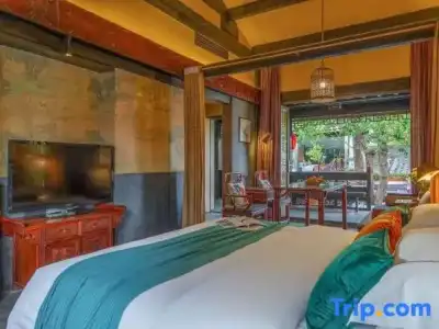 Lijiang Ten Courtyard Inn - 37