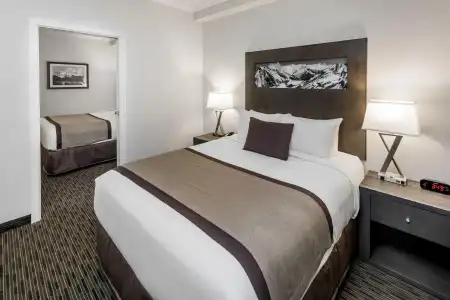 Ramada by Wyndham Revelstoke - 6