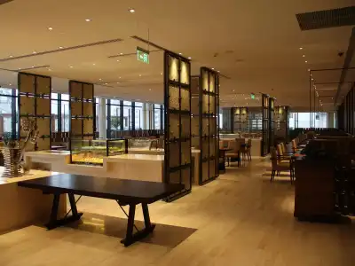 HUALUXE Shanghai Twelve at Hengshan by IHG - 48