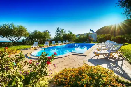 Villa Garden - 19