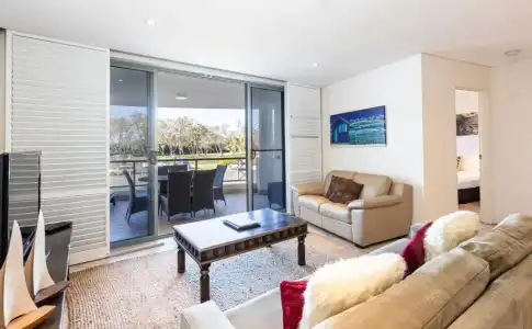 Bay Royal Apartments - 179