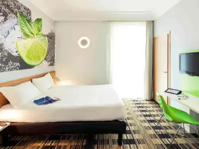 ibis Styles Napoli Garibaldi - 32