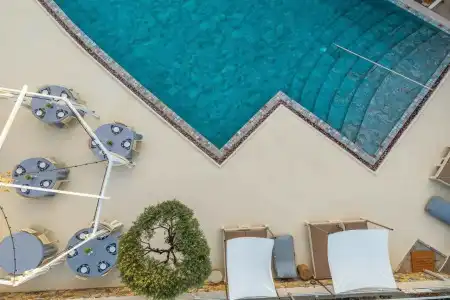 Paradise Island Villas - 9