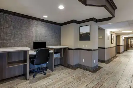 Best Western Plus Las Vegas West - 16