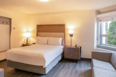 Holiday Inn VICTORIA – ELK LAKE by IHG - 105