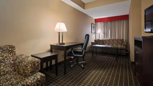 Best Western Plus Burlington Inn & Suites - 75