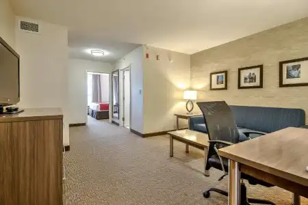 Comfort Inn And Suites South - 42