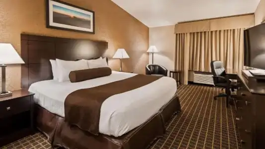Best Western Plus Las Vegas West - 63