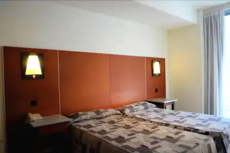 Oasis Plaza - 46
