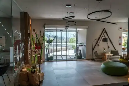 Be Place - 27