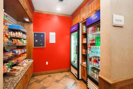 Hilton Garden Inn Anchorage - 10