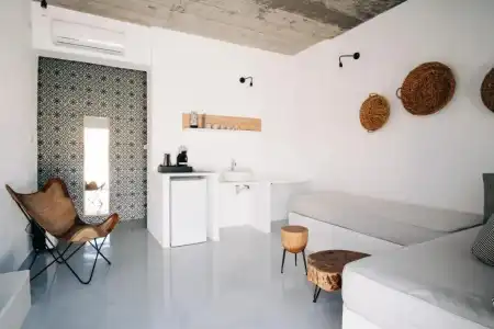 Mesanto Luxury Suites - 62