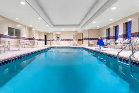 Hampton Inn Suites Minneapolis St Paul Arpt-Mall of America - 26