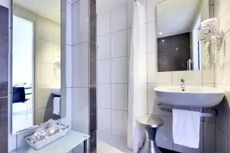Hôtel Cyano Fréjus-Saint Raphaël - 8