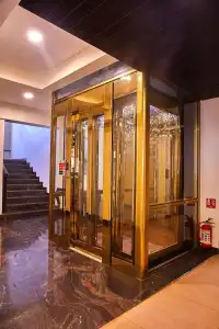 Royale Exotica - 27