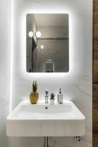 Bemyguest Plus Villa Chrisanthi - 8
