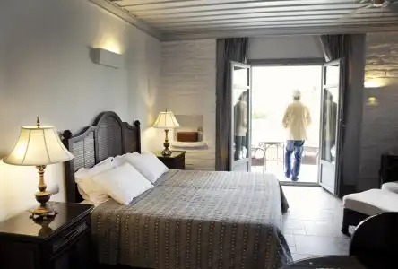 Porto Kea Suites by Sandglass - 4