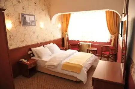 Saray - 31