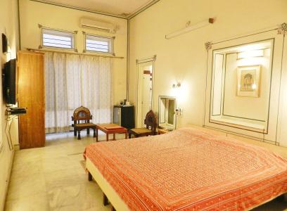 Tara Niwas - 2