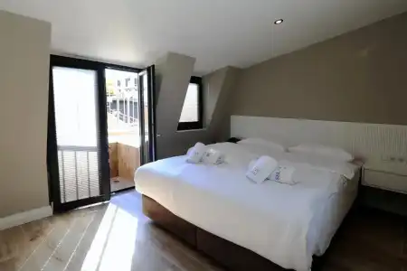 Sel Suite - 5