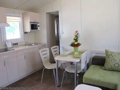 Balatontourist Füred Kemping&Üdülőfalu - 31