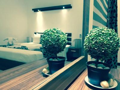 8 Plus Motels - 50