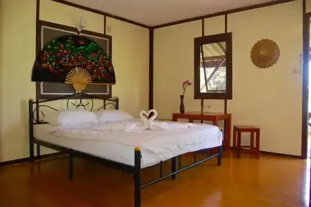 TP Hut Bungalows - 49