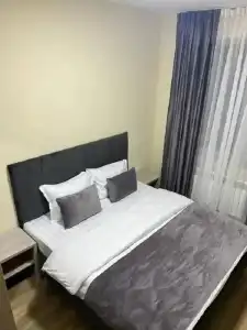 Shosh Apart - 39