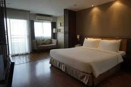 The Grand Napat - 25