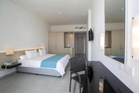 Mayfair  Gardens - 74