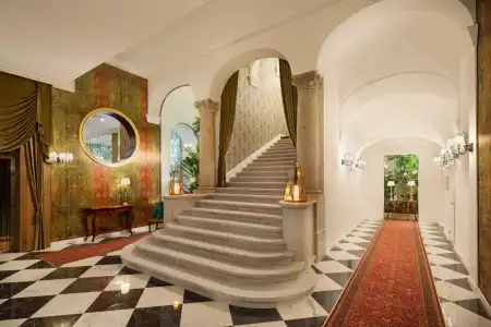 Mystery Budapest, Preferreds & Resorts - 15