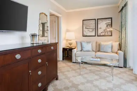 The Windsor Court - 5
