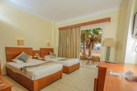 Royal Star Empire Beach Resort - 57