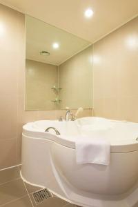 Best Western Premier Incheon Airport - 7