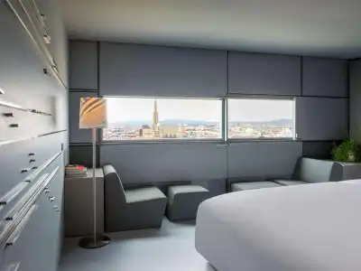 SO/ Vienna - 46