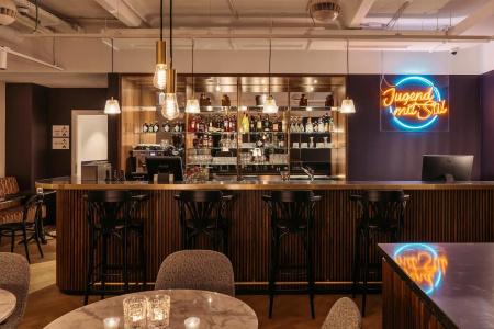 Schani Salon - 14