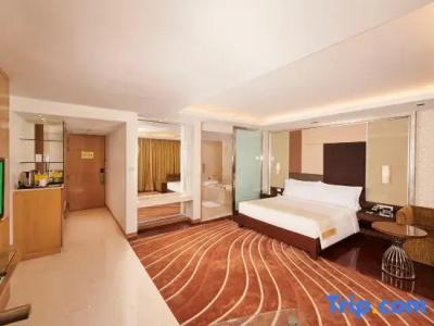 Holiday Inn Mumbai International Airport by IHG - 93