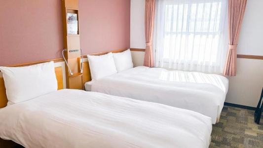 Toyoko Inn Kitakyushu Kuko - 42
