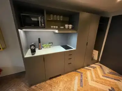 LOGINN Stuttgart Zuffenhausen - 14