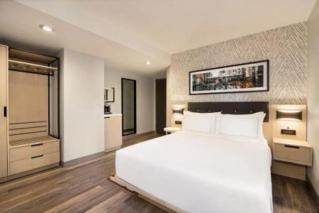 DoubleTree by Hilton New York Midtown Fifth Ave - 38